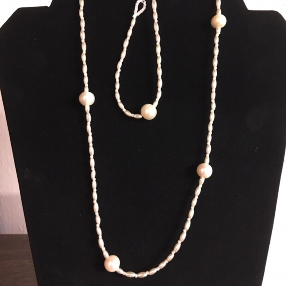 Necklace and bracelet